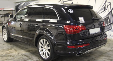 Audi Q7 Аудио подготовка дверей и защита кузова керамикой