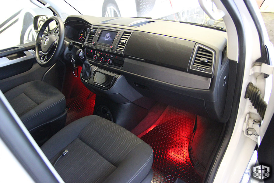 VW Multivan T6. Диодная подсветка салона