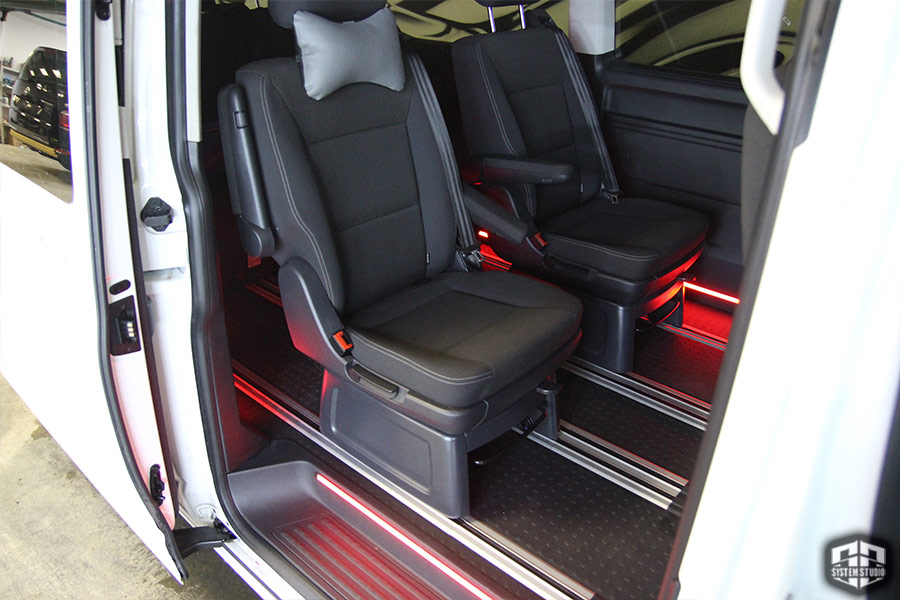 VW Multivan T6. Диодная подсветка салона